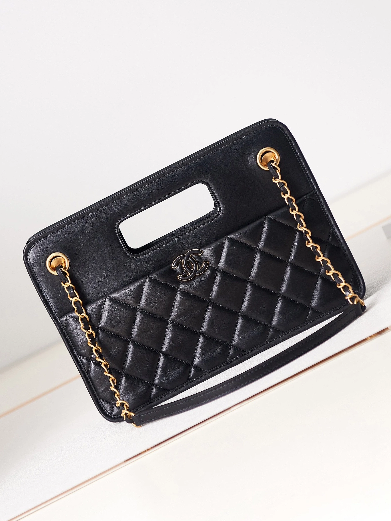 Hyper Peter CHANEL SMALL TOTE 0806
